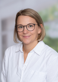 Dr. Melanie Loibnegger-Cerha